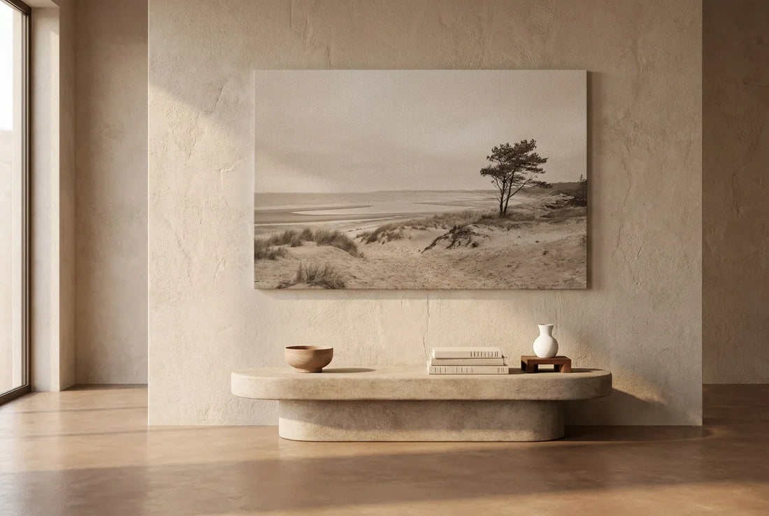 Professional header image for industry analysis: Naturmotive als Wandkunst: Warum Landschaft und Küste Räu...